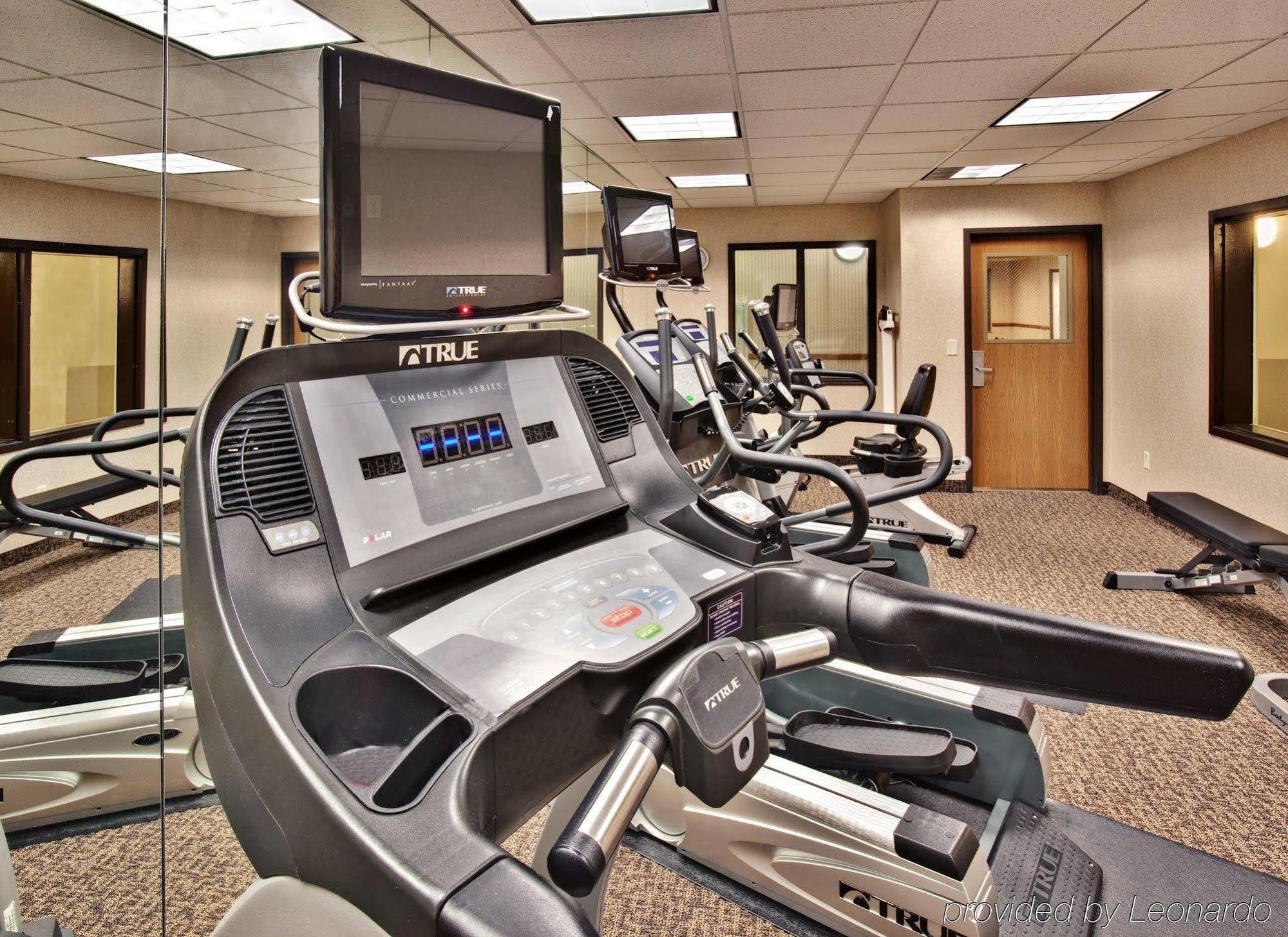 Express & Bellevue-omaha Area By Ihg Hotel