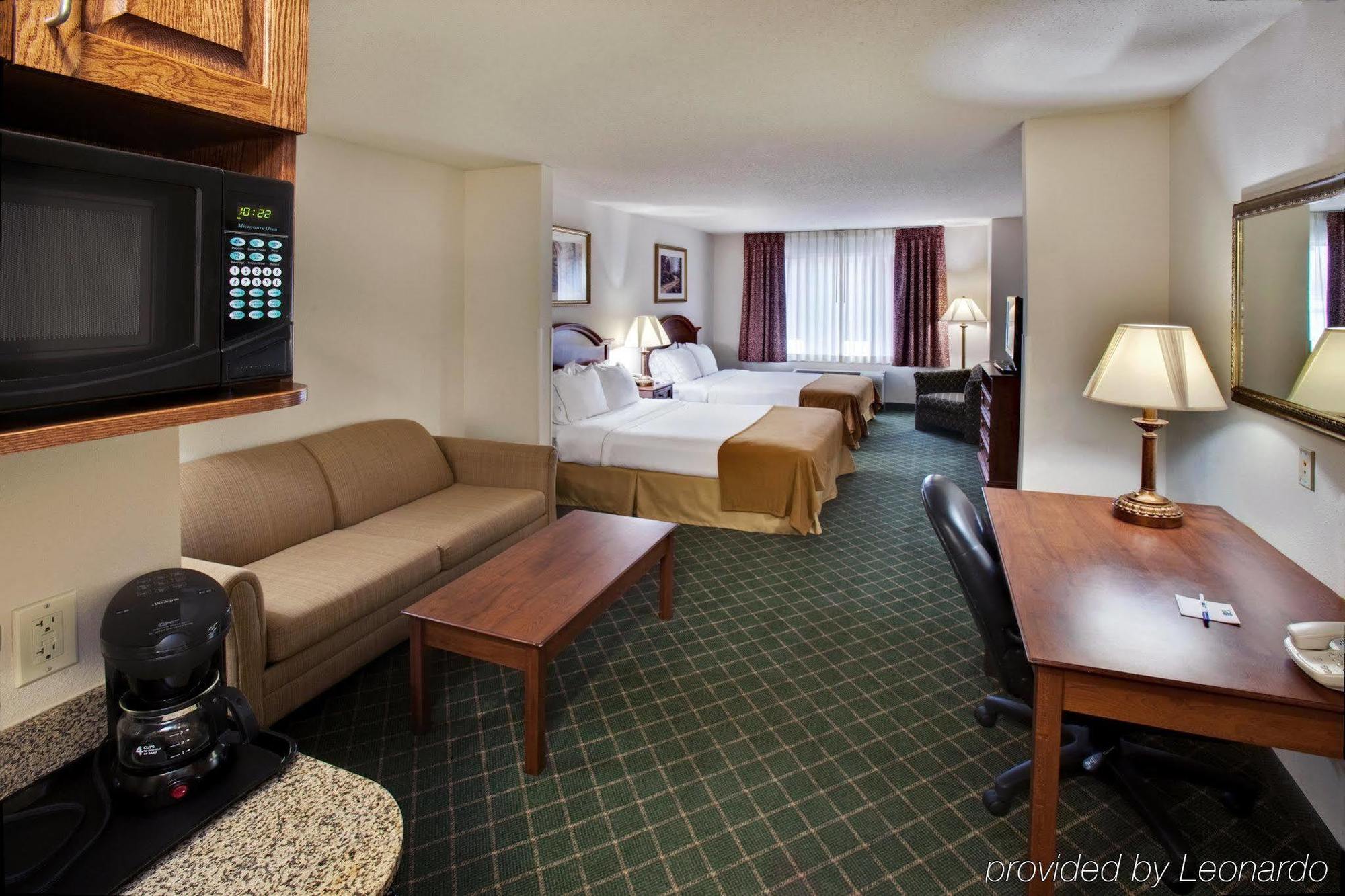 Hotel Express & Bellevue-omaha Area By Ihg Bellevue