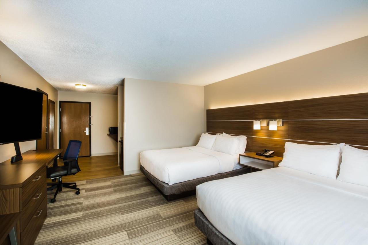 Express & Bellevue-omaha Area By Ihg Hotel Bellevue