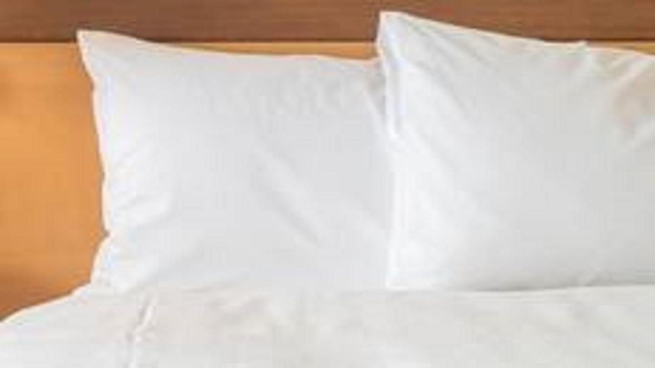 Express & Bellevue-omaha Area By Ihg Hotel