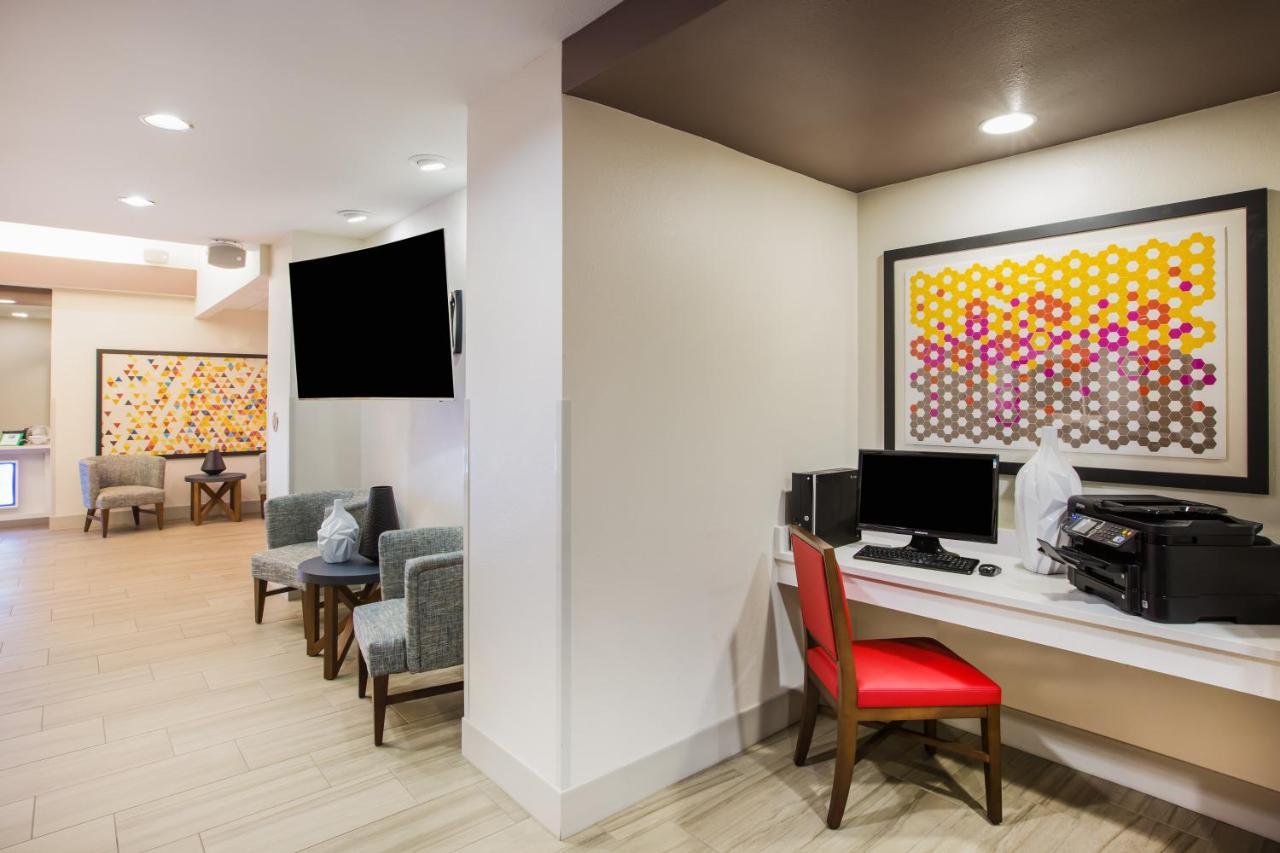 Hotel Express & Bellevue-omaha Area By Ihg Bellevue