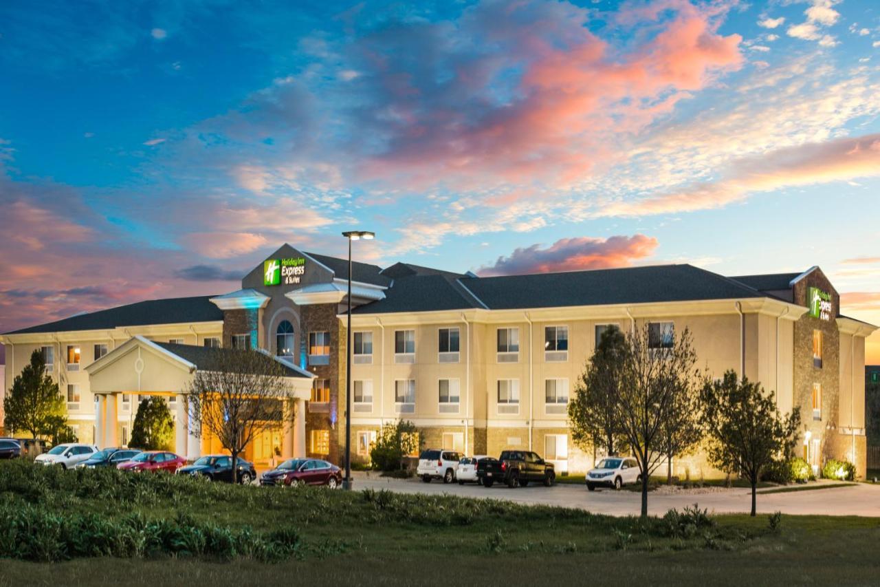 Express & Bellevue-omaha Area By Ihg Bellevue